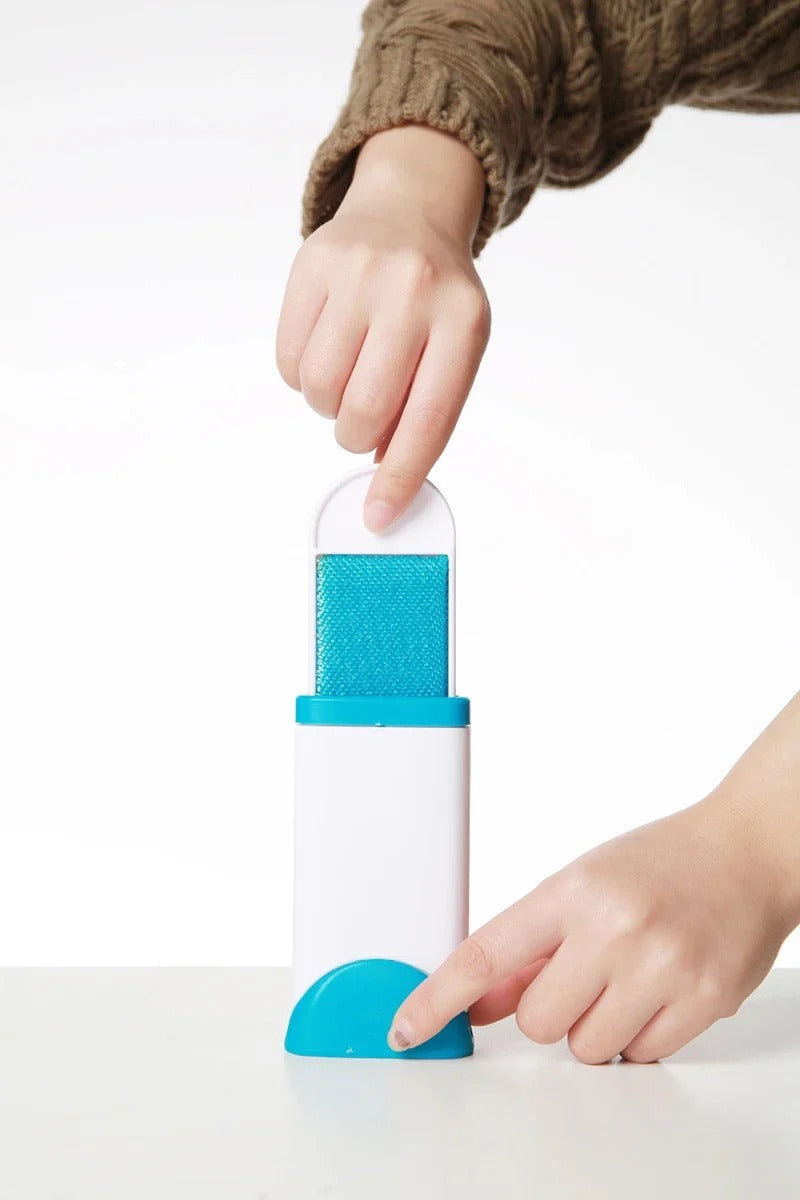 Pet Hair Remover | Self Cleaning Fur Brush